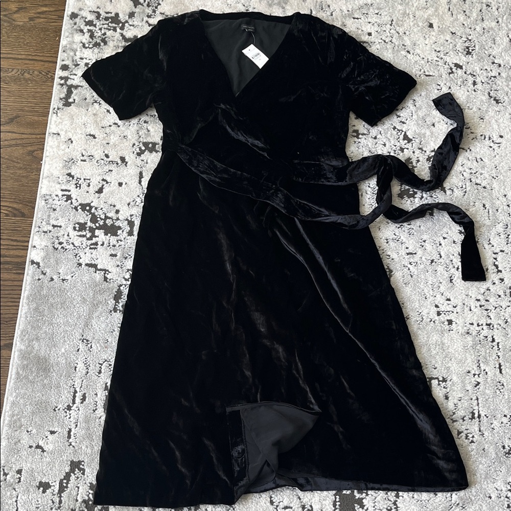 Ann Taylor Charcoal Velvet Dress